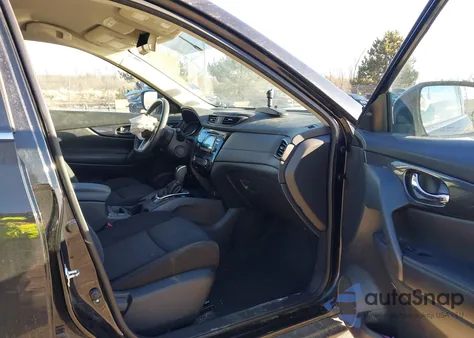 2017 Nissan Rogue Sv z USA, uszkodzony, nr VIN KNMAT2MV5HP535776